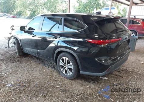 2023 Toyota Highlander Xle z USA, uszkodzony, nr VIN 5TDKDRAH2PS012213